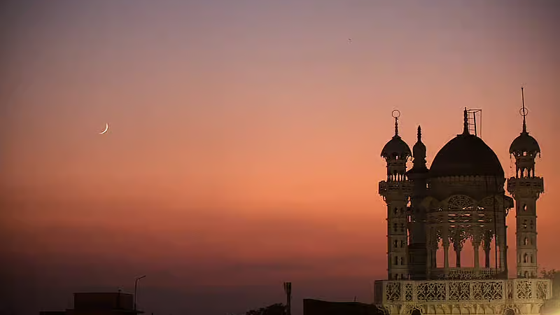 UAE Confirms Prophet’s Birthday Holiday for August 28