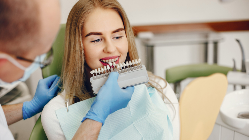How Many Years Do Veneers for Teeth Actually Last in the UAE Climate and Lifestyle