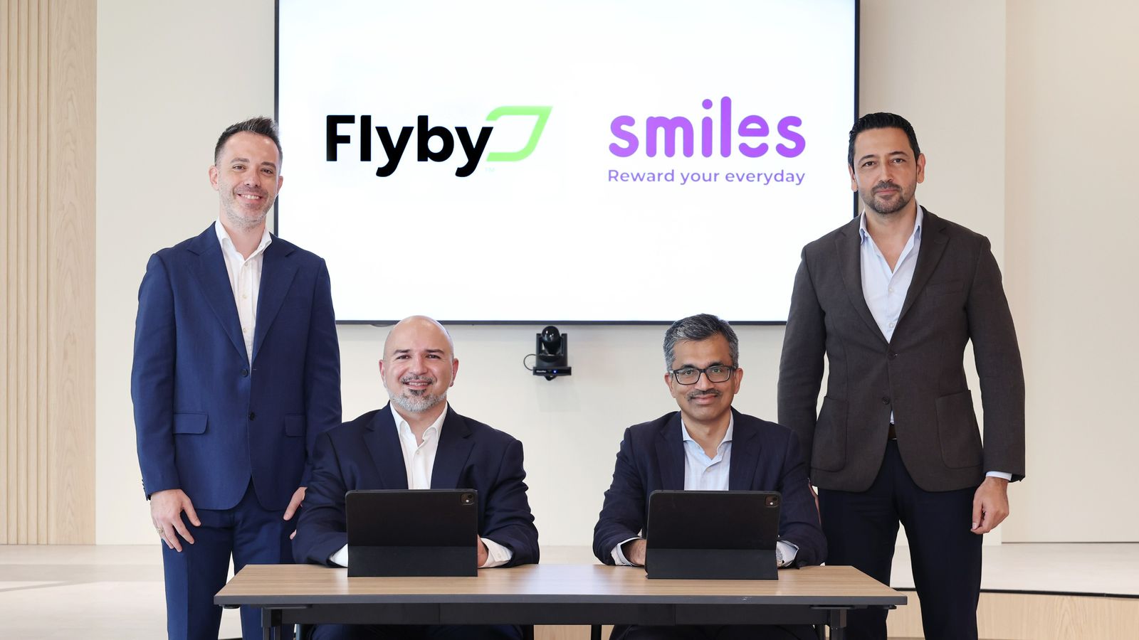 Smiles and Flyby Launch Smart Digital Advertising Across Dubai Delivery Fleet