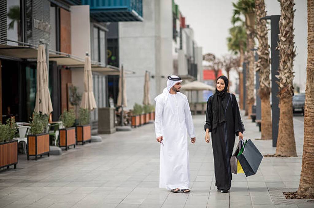 What Customers Look for Before Choosing a Local Business in Dubai